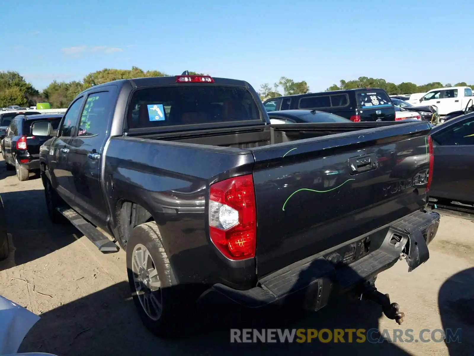 3 Фотография поврежденного автомобиля 5TFGY5F11LX266546 TOYOTA TUNDRA 2020