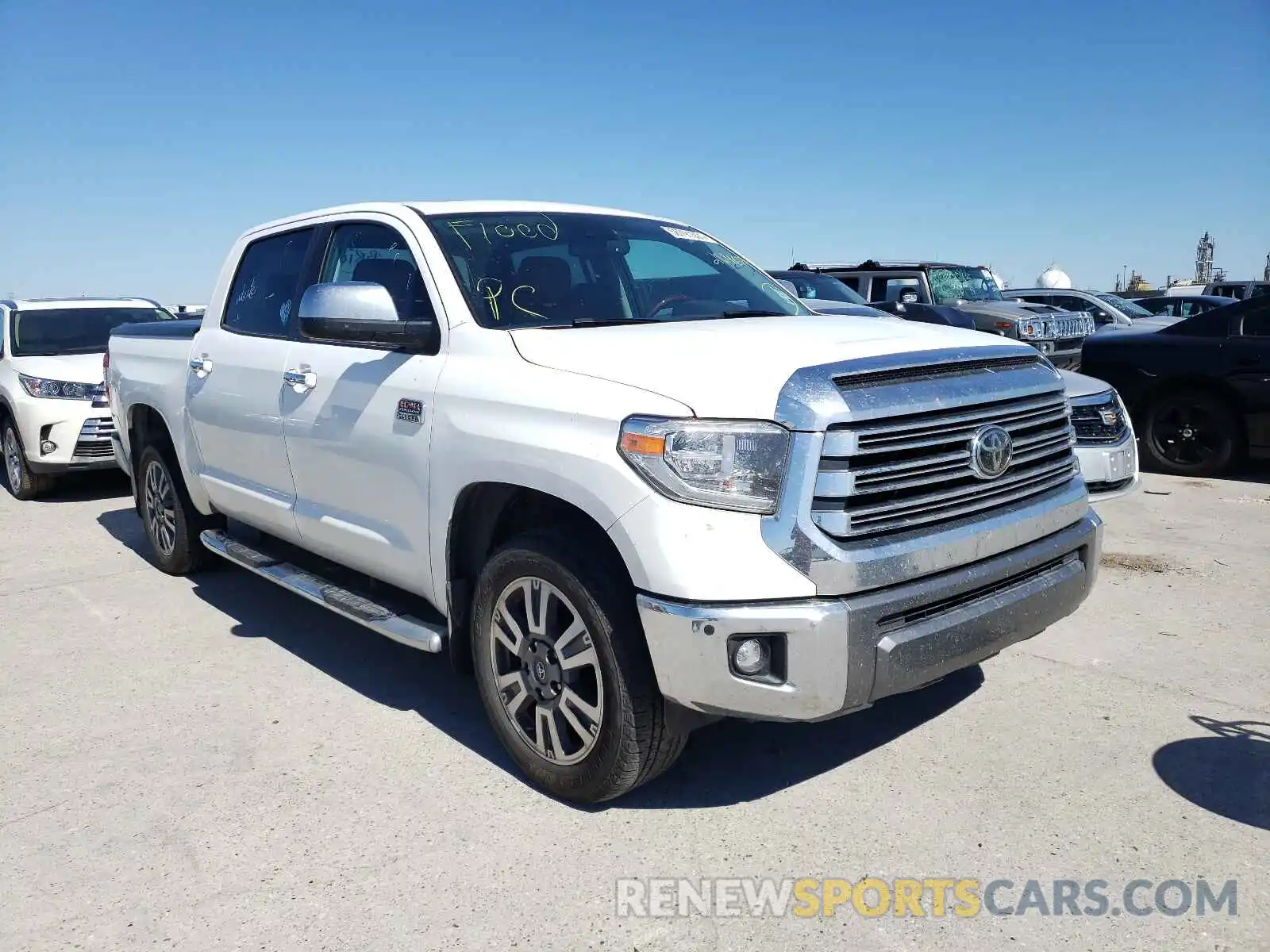 1 Photograph of a damaged car 5TFGY5F13LX264684 TOYOTA TUNDRA 2020