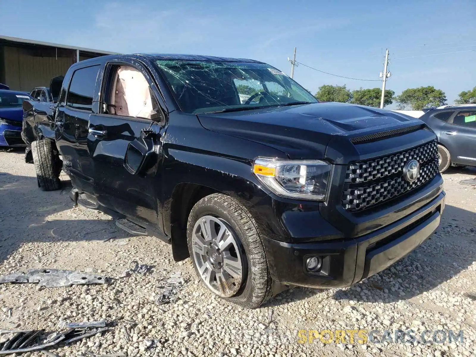 1 Photograph of a damaged car 5TFGY5F15LX263181 TOYOTA TUNDRA 2020