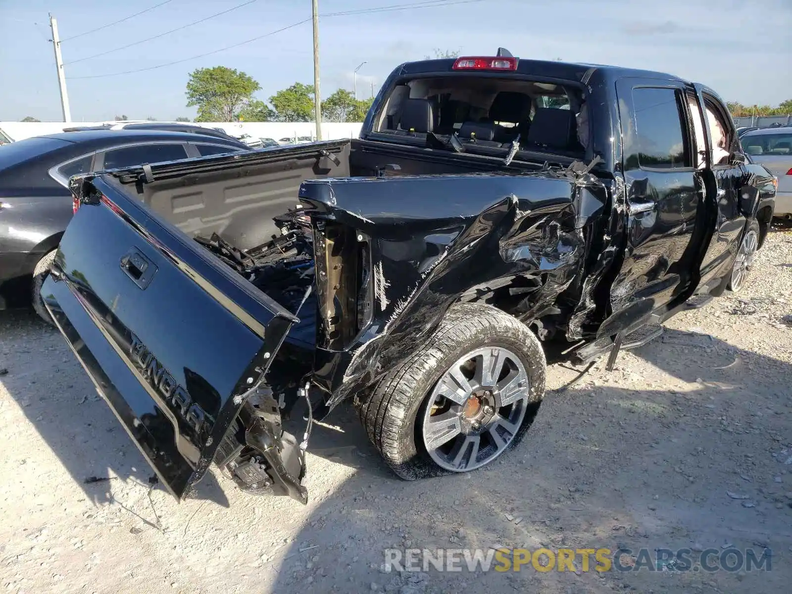 4 Photograph of a damaged car 5TFGY5F15LX263181 TOYOTA TUNDRA 2020