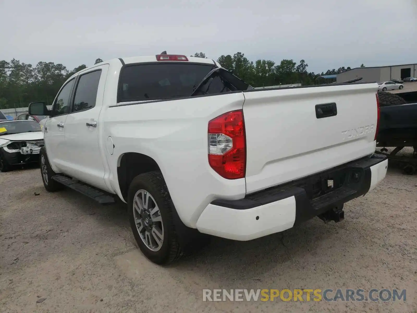 3 Photograph of a damaged car 5TFGY5F17LX265983 TOYOTA TUNDRA 2020