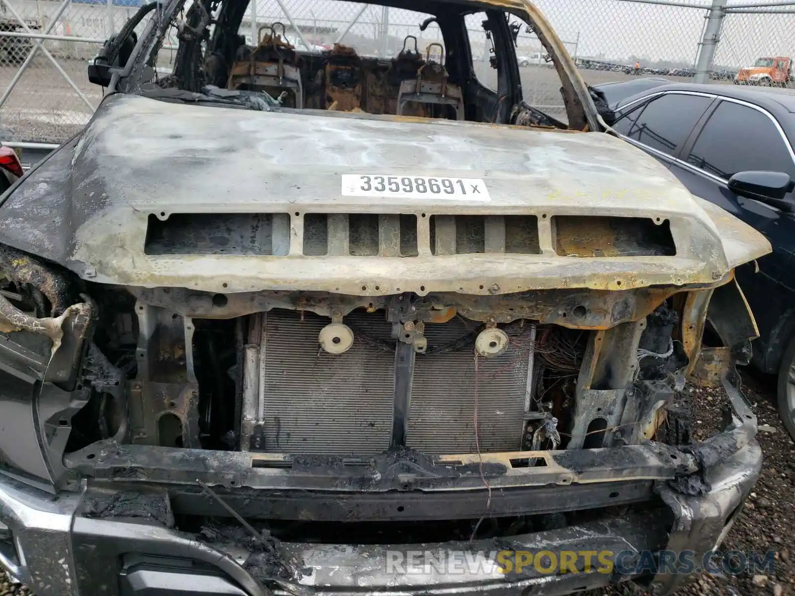 7 Photograph of a damaged car 5TFGY5F17LX267829 TOYOTA TUNDRA 2020