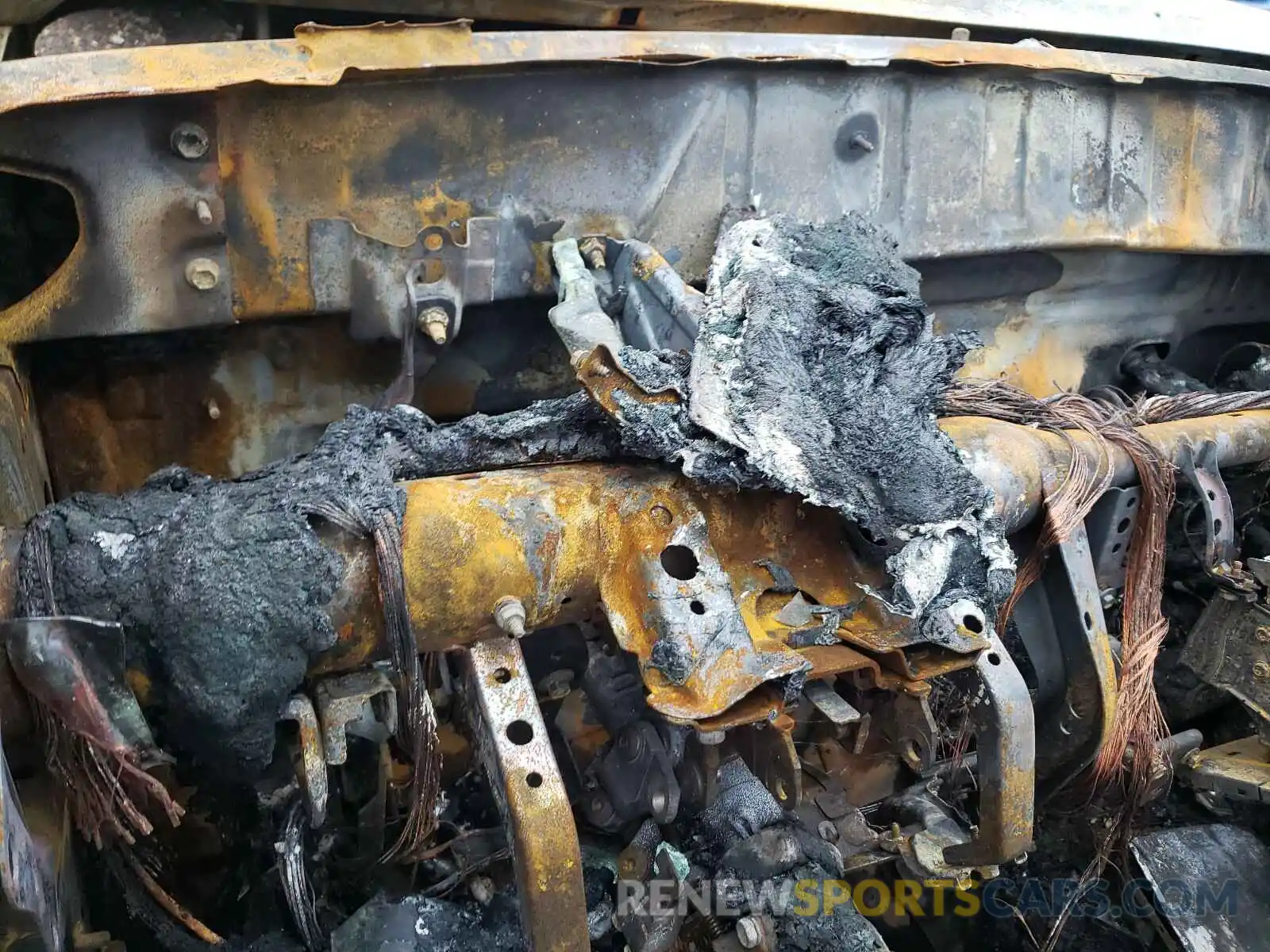 8 Photograph of a damaged car 5TFGY5F17LX267829 TOYOTA TUNDRA 2020