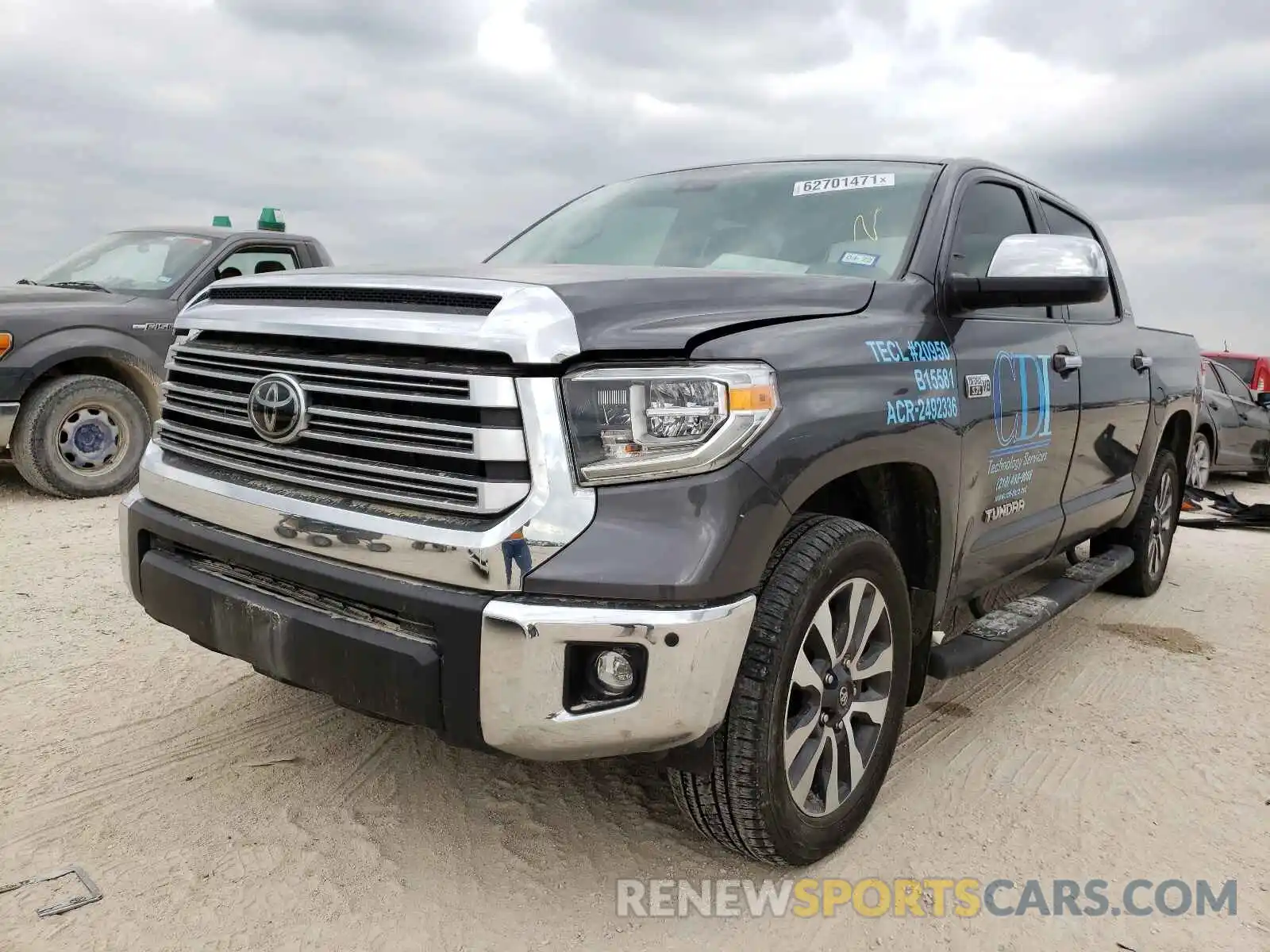 9 Photograph of a damaged car 5TFHY5F10LX872568 TOYOTA TUNDRA 2020