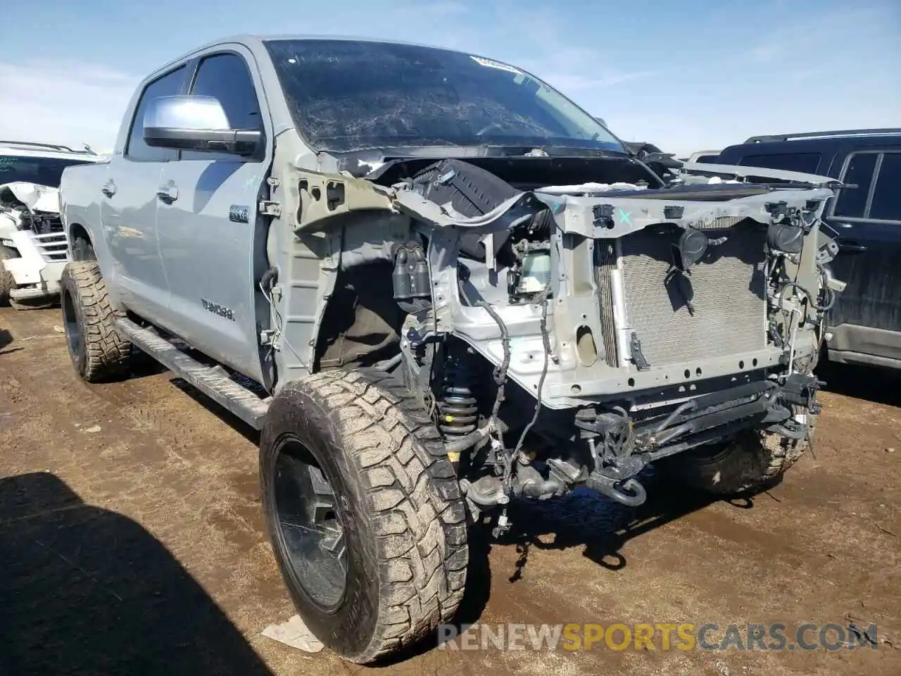 1 Photograph of a damaged car 5TFHY5F10LX882422 TOYOTA TUNDRA 2020