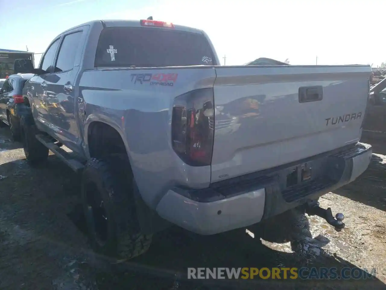 3 Photograph of a damaged car 5TFHY5F10LX882422 TOYOTA TUNDRA 2020