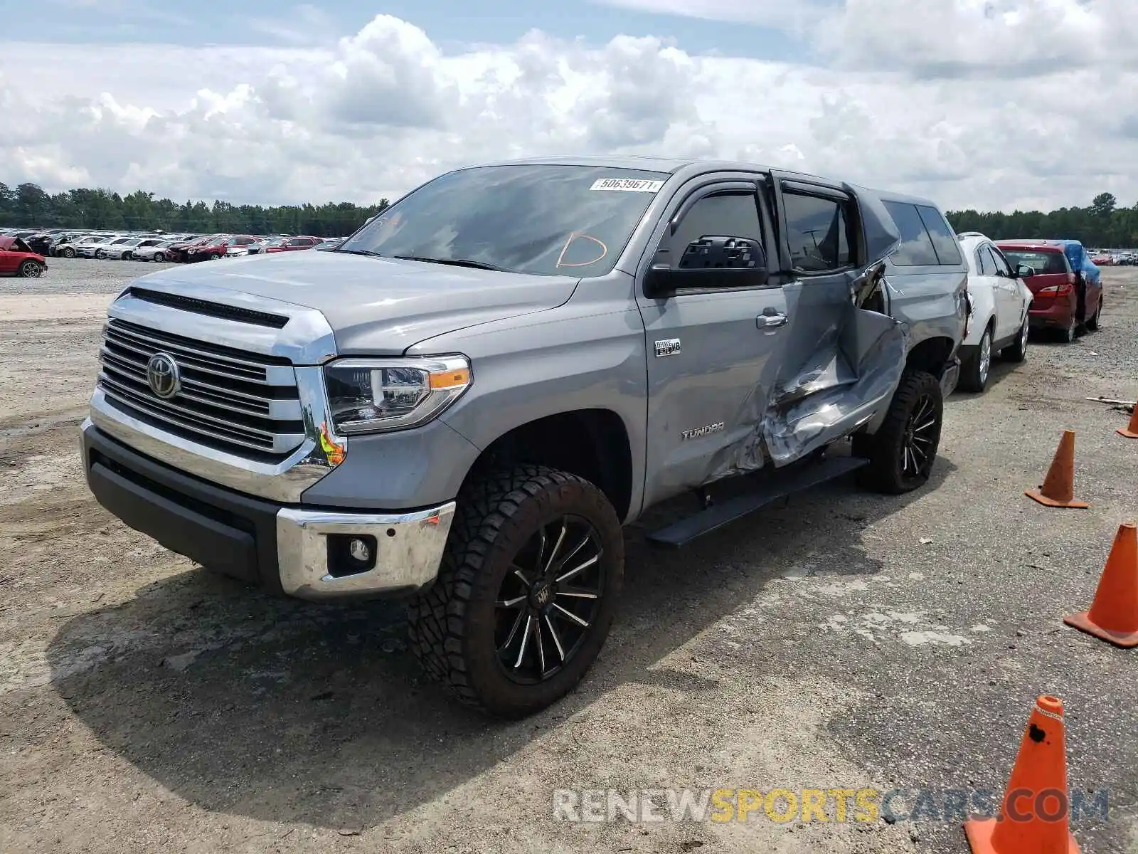 2 Photograph of a damaged car 5TFHY5F10LX920246 TOYOTA TUNDRA 2020