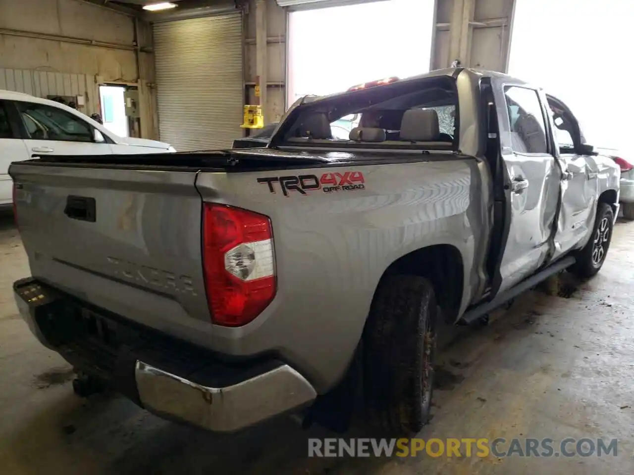 4 Photograph of a damaged car 5TFHY5F14LX870936 TOYOTA TUNDRA 2020