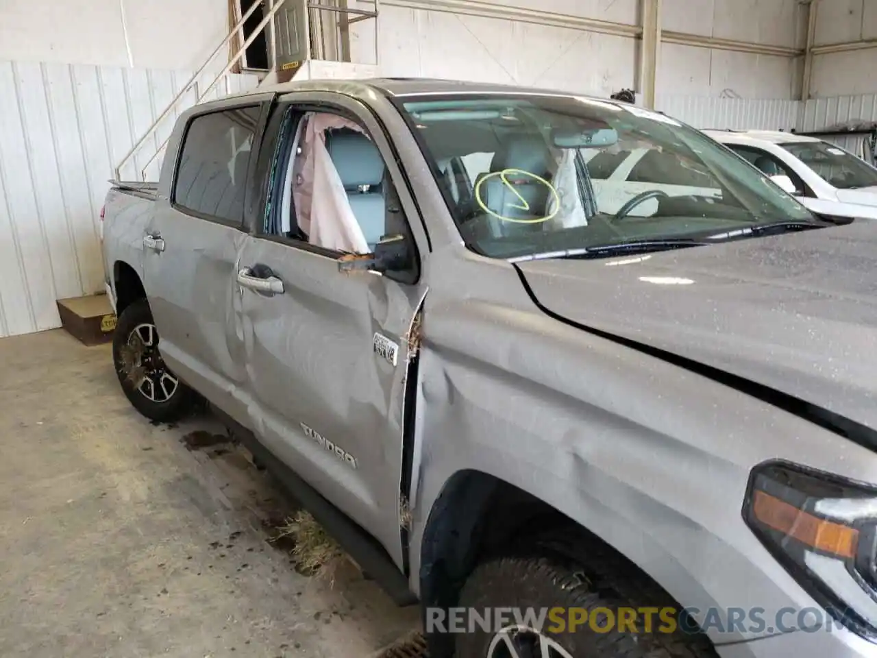 9 Photograph of a damaged car 5TFHY5F14LX870936 TOYOTA TUNDRA 2020