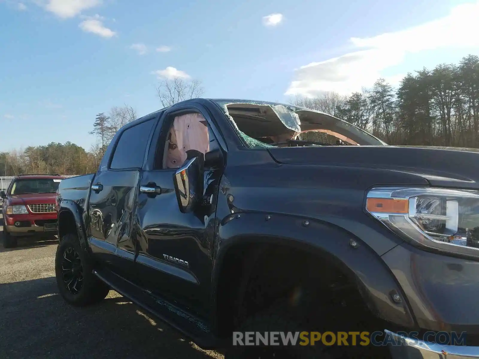 9 Photograph of a damaged car 5TFHY5F14LX885954 TOYOTA TUNDRA 2020