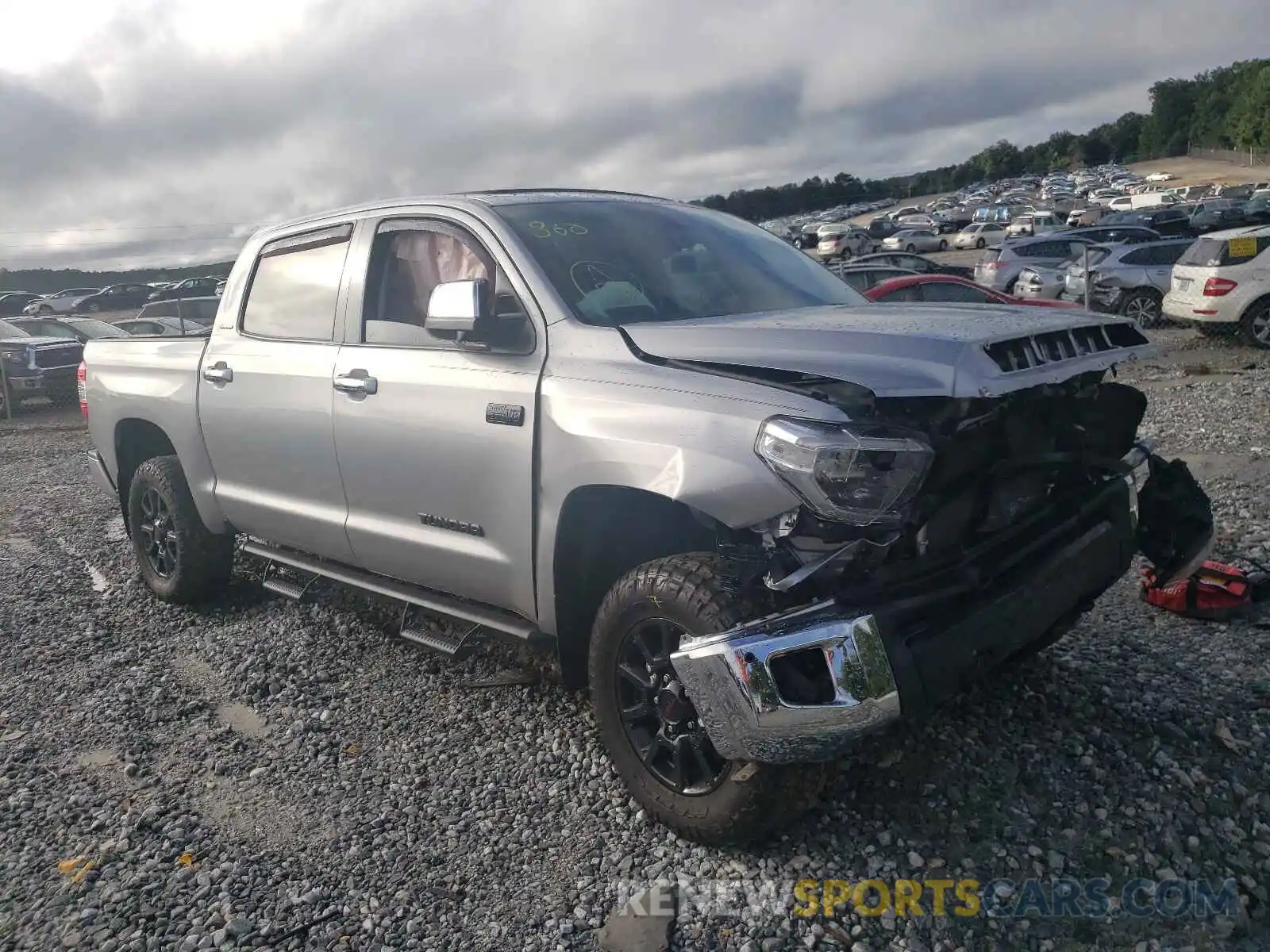 1 Photograph of a damaged car 5TFHY5F15LX901966 TOYOTA TUNDRA 2020