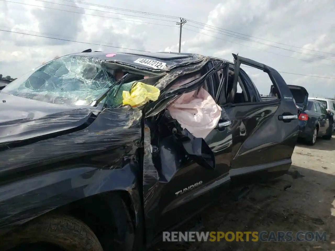 10 Photograph of a damaged car 5TFHY5F18LX898982 TOYOTA TUNDRA 2020