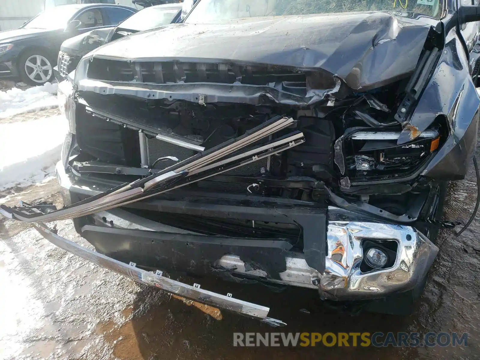 9 Photograph of a damaged car 5TFHY5F19LX906359 TOYOTA TUNDRA 2020