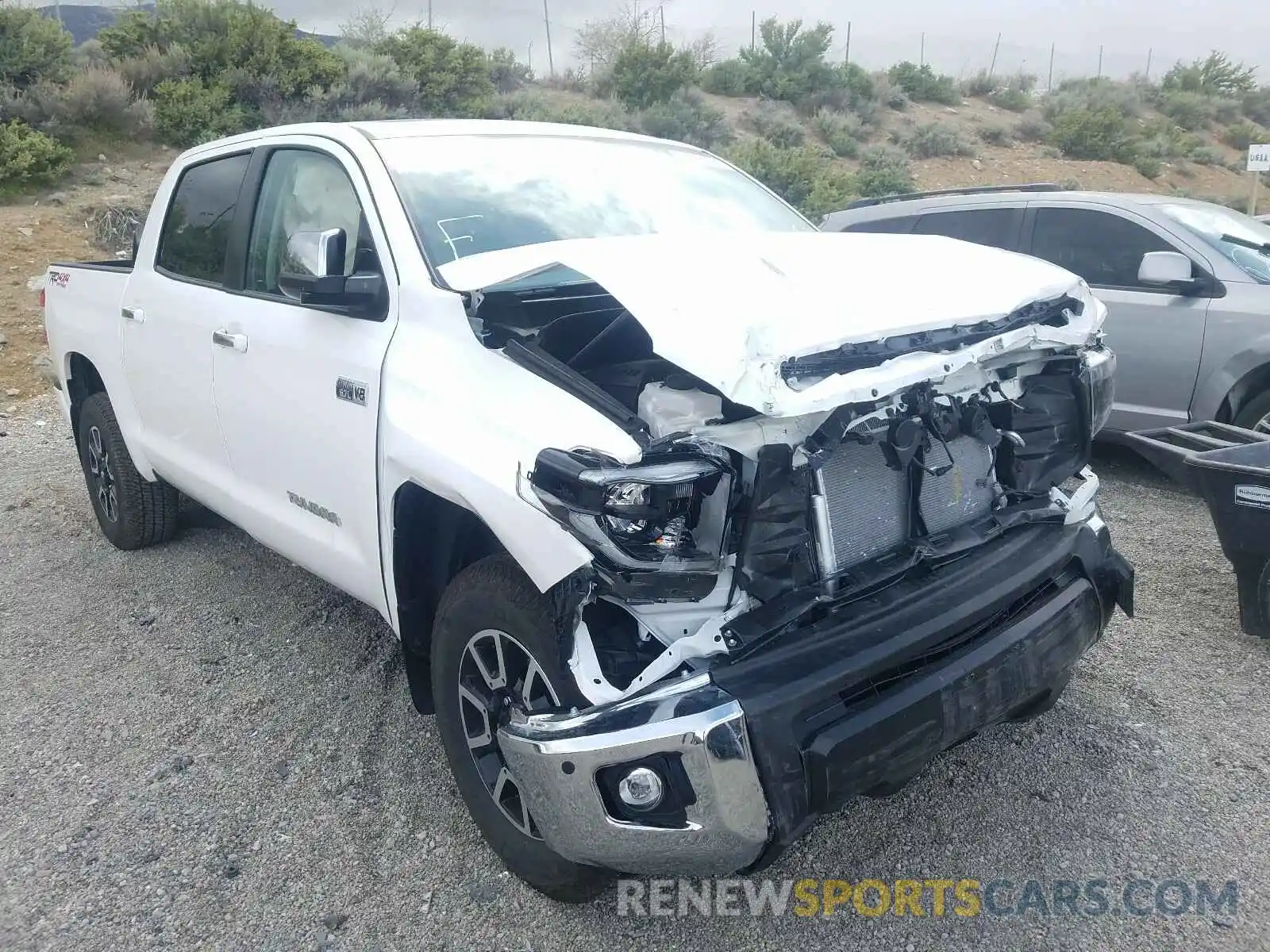 1 Photograph of a damaged car 5TFHY5F1XLX881813 TOYOTA TUNDRA 2020