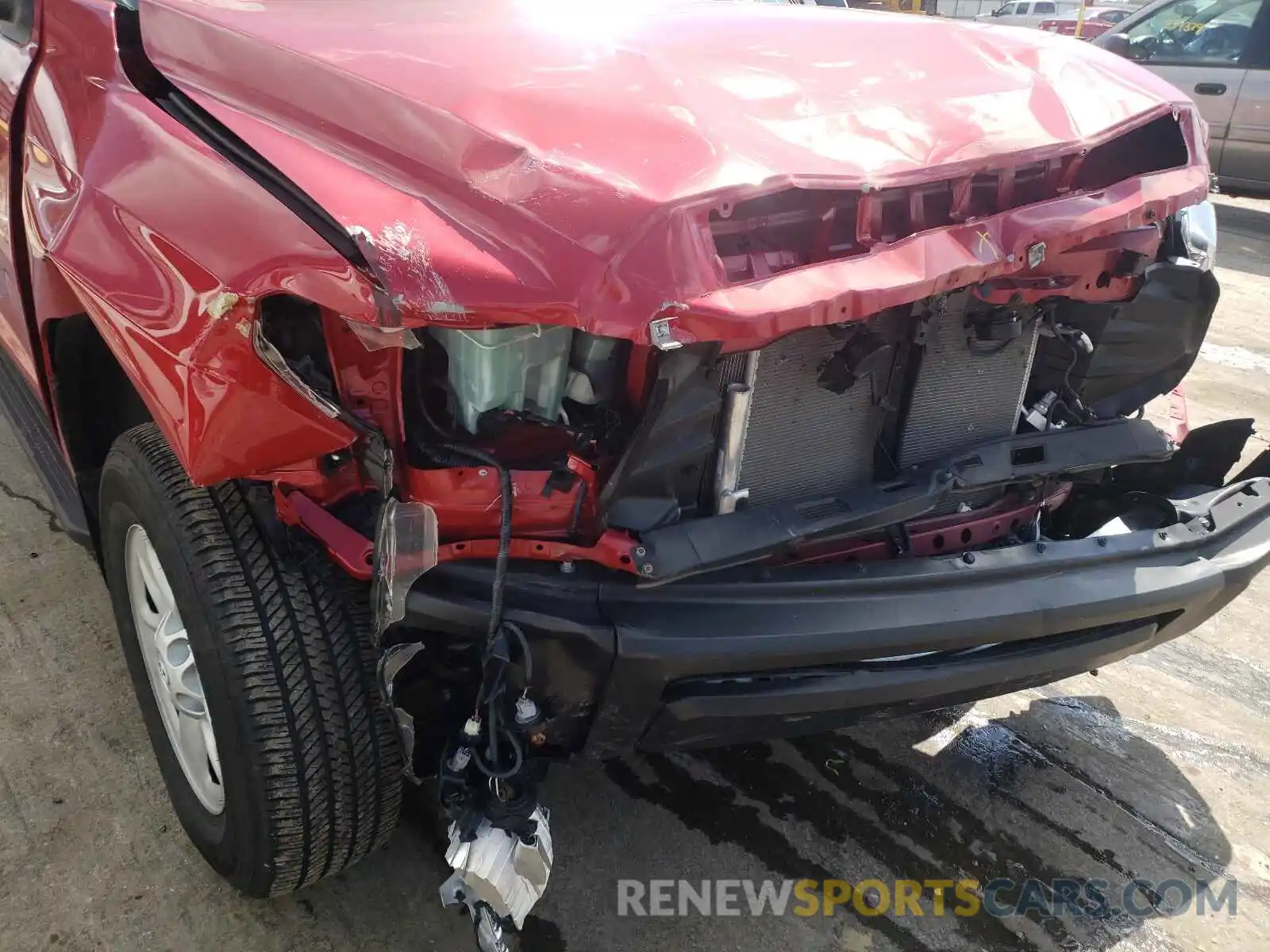 9 Photograph of a damaged car 5TFRY5F10LX267714 TOYOTA TUNDRA 2020