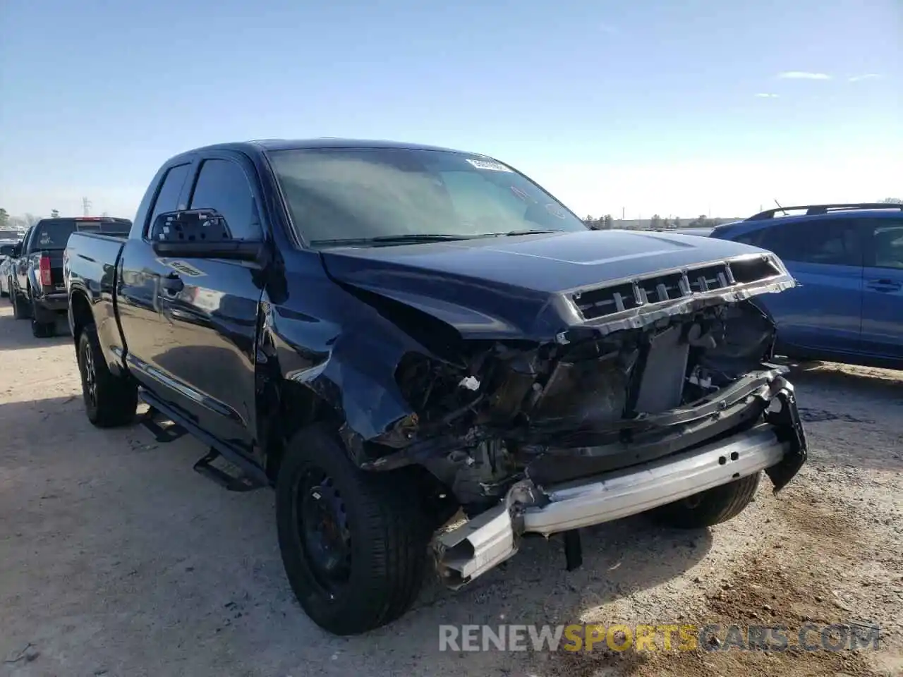 1 Photograph of a damaged car 5TFRY5F10LX271617 TOYOTA TUNDRA 2020