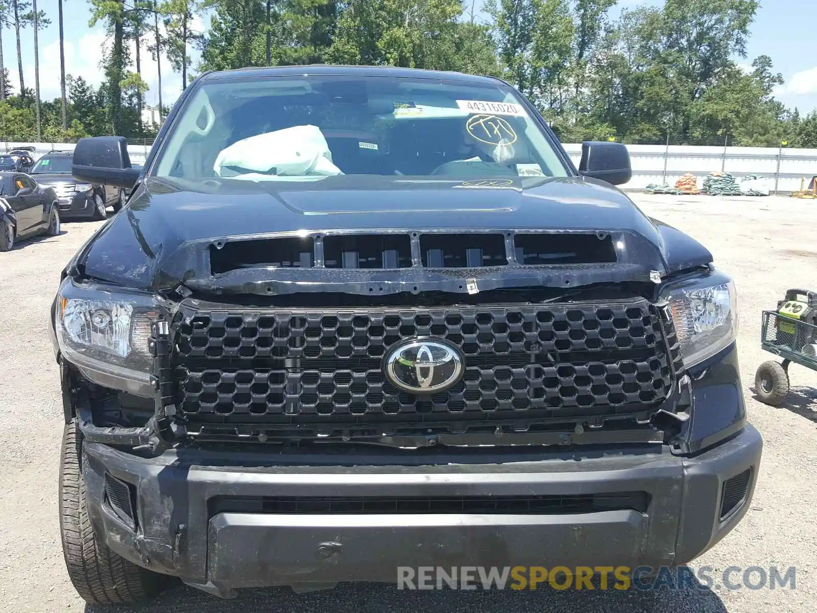 9 Photograph of a damaged car 5TFRY5F11LX266295 TOYOTA TUNDRA 2020