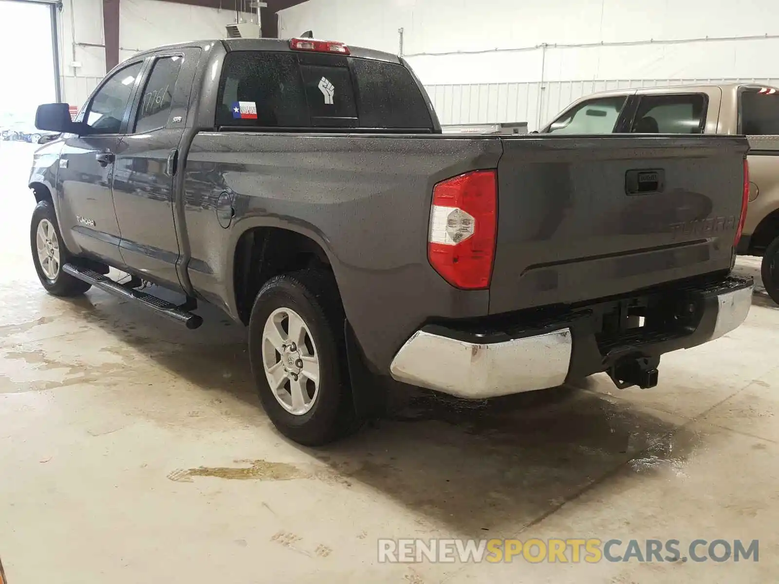 3 Photograph of a damaged car 5TFRY5F11LX268578 TOYOTA TUNDRA 2020