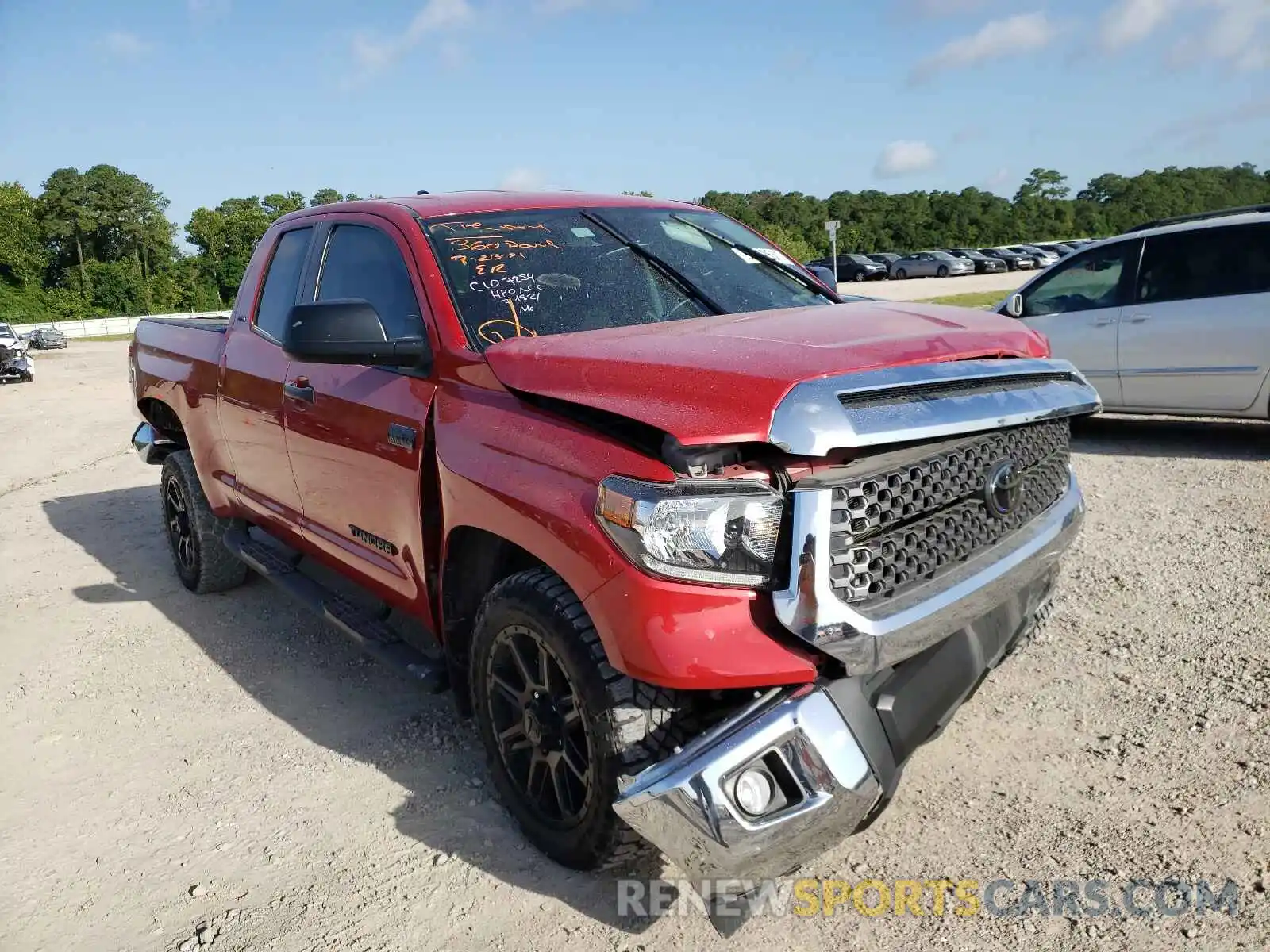 1 Photograph of a damaged car 5TFRY5F12LX259646 TOYOTA TUNDRA 2020