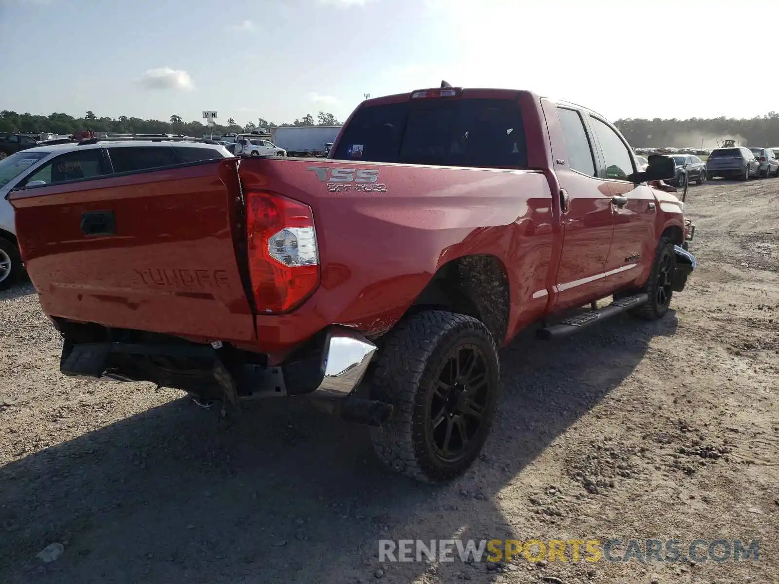 4 Photograph of a damaged car 5TFRY5F12LX259646 TOYOTA TUNDRA 2020