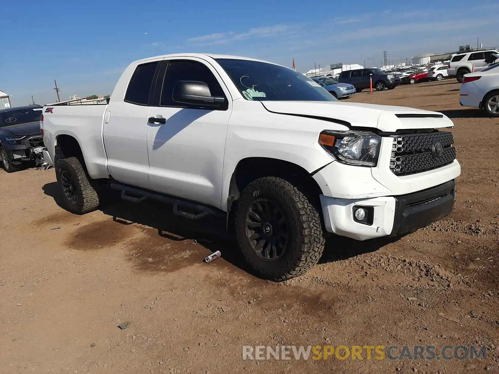 1 Photograph of a damaged car 5TFRY5F12LX267892 TOYOTA TUNDRA 2020