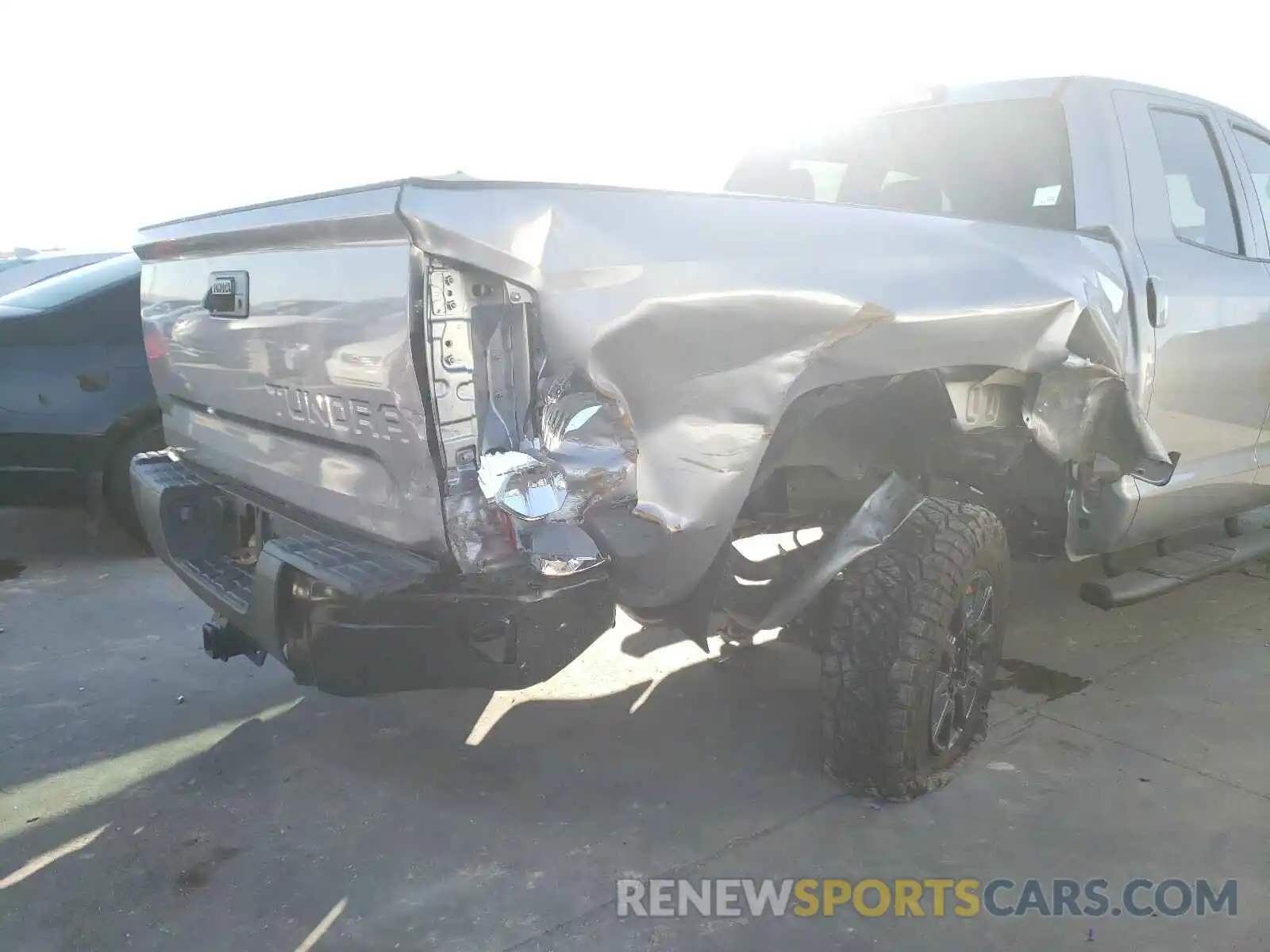 9 Photograph of a damaged car 5TFRY5F14LX271068 TOYOTA TUNDRA 2020
