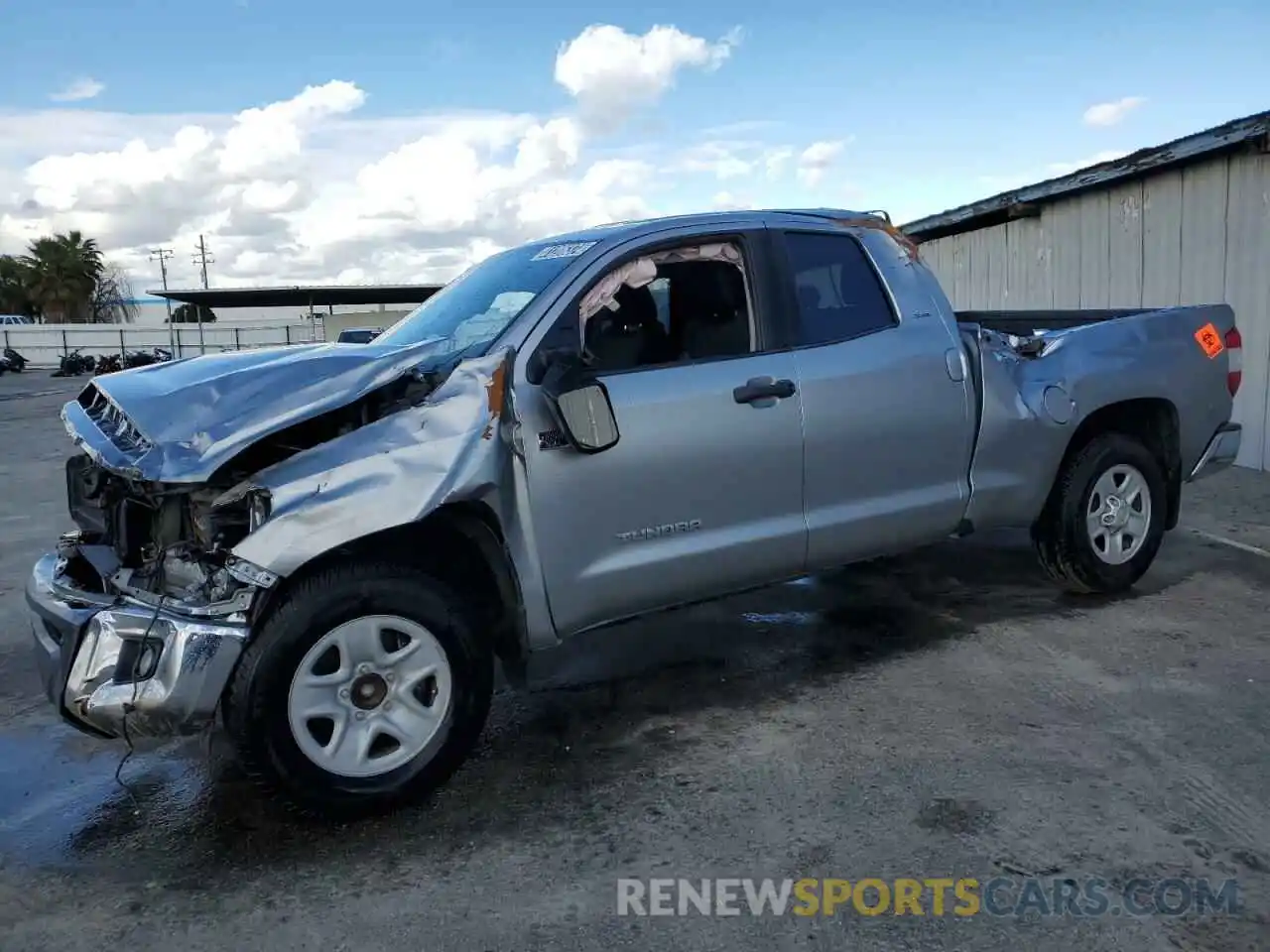 1 Photograph of a damaged car 5TFRY5F15LX256840 TOYOTA TUNDRA 2020