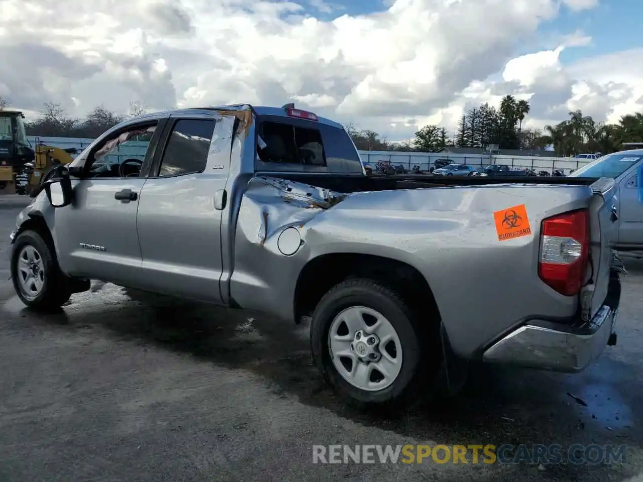 2 Photograph of a damaged car 5TFRY5F15LX256840 TOYOTA TUNDRA 2020