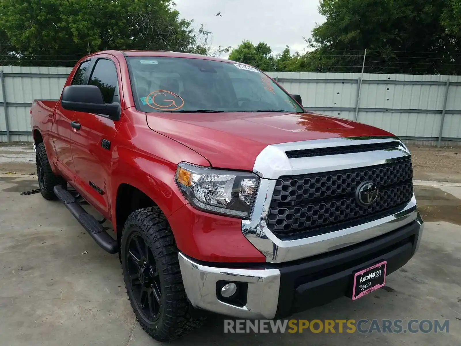 1 Photograph of a damaged car 5TFRY5F15LX261682 TOYOTA TUNDRA 2020