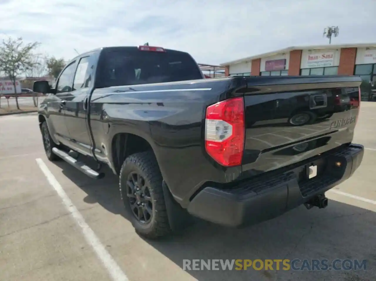 3 Photograph of a damaged car 5TFRY5F15LX267773 TOYOTA TUNDRA 2020