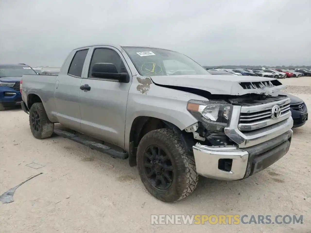 1 Photograph of a damaged car 5TFRY5F15LX270771 TOYOTA TUNDRA 2020