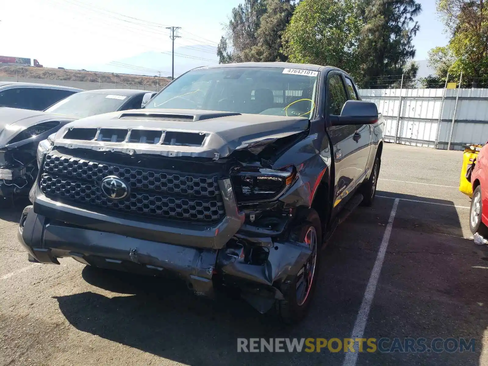 2 Photograph of a damaged car 5TFRY5F15LX271256 TOYOTA TUNDRA 2020