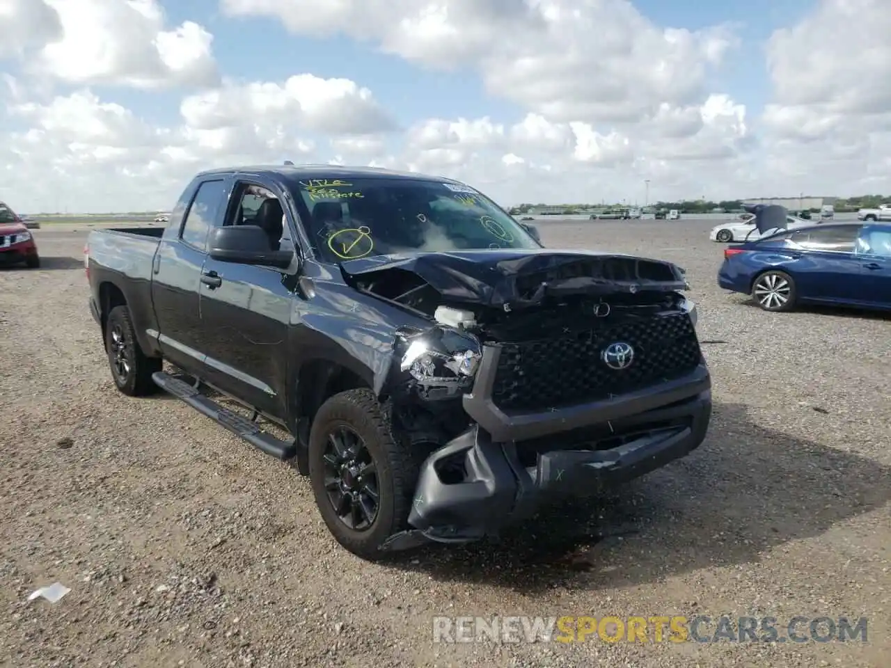 1 Photograph of a damaged car 5TFRY5F16LX266972 TOYOTA TUNDRA 2020