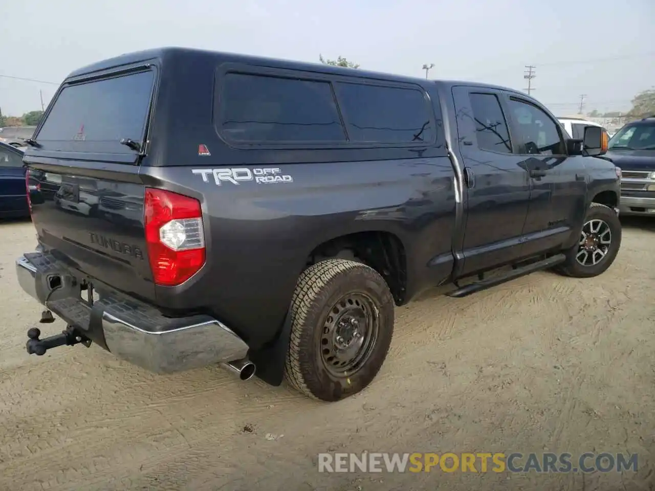 4 Photograph of a damaged car 5TFRY5F16LX269032 TOYOTA TUNDRA 2020