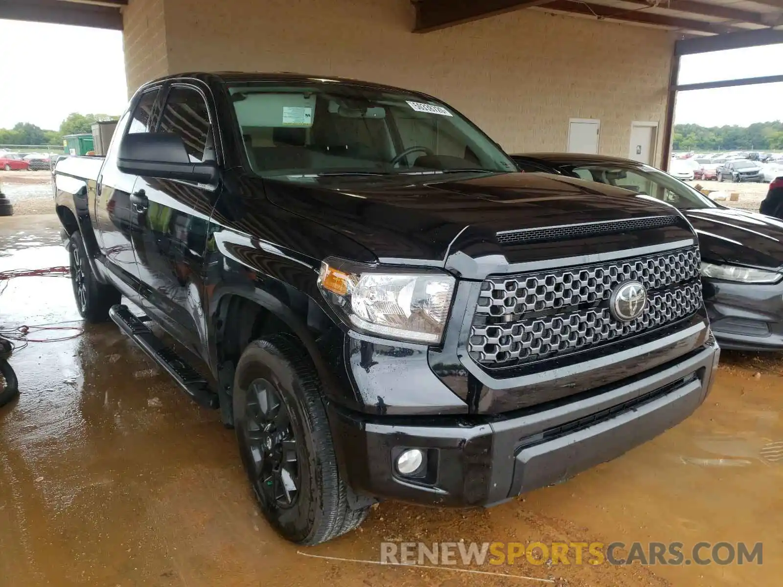 1 Photograph of a damaged car 5TFRY5F17LX263580 TOYOTA TUNDRA 2020