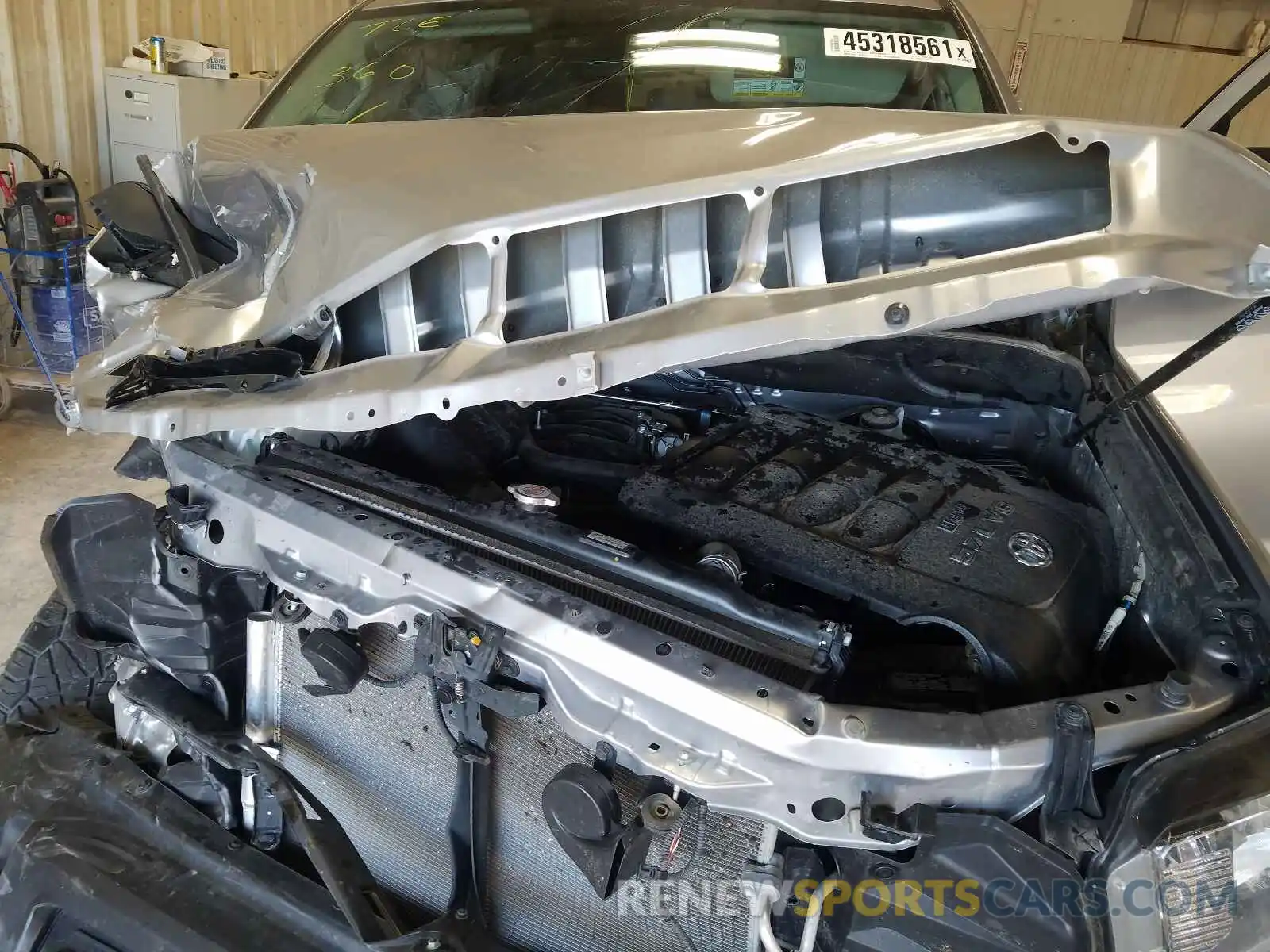 7 Photograph of a damaged car 5TFRY5F17LX268567 TOYOTA TUNDRA 2020