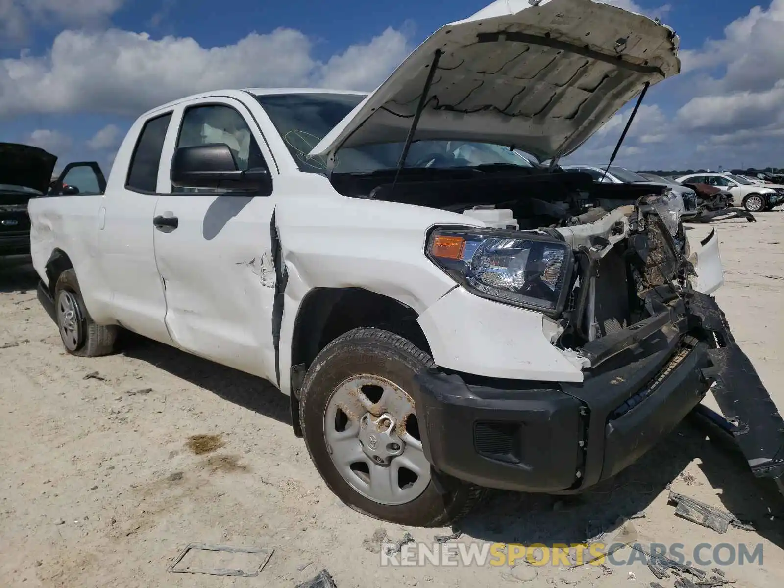 1 Photograph of a damaged car 5TFRY5F18LX258744 TOYOTA TUNDRA 2020