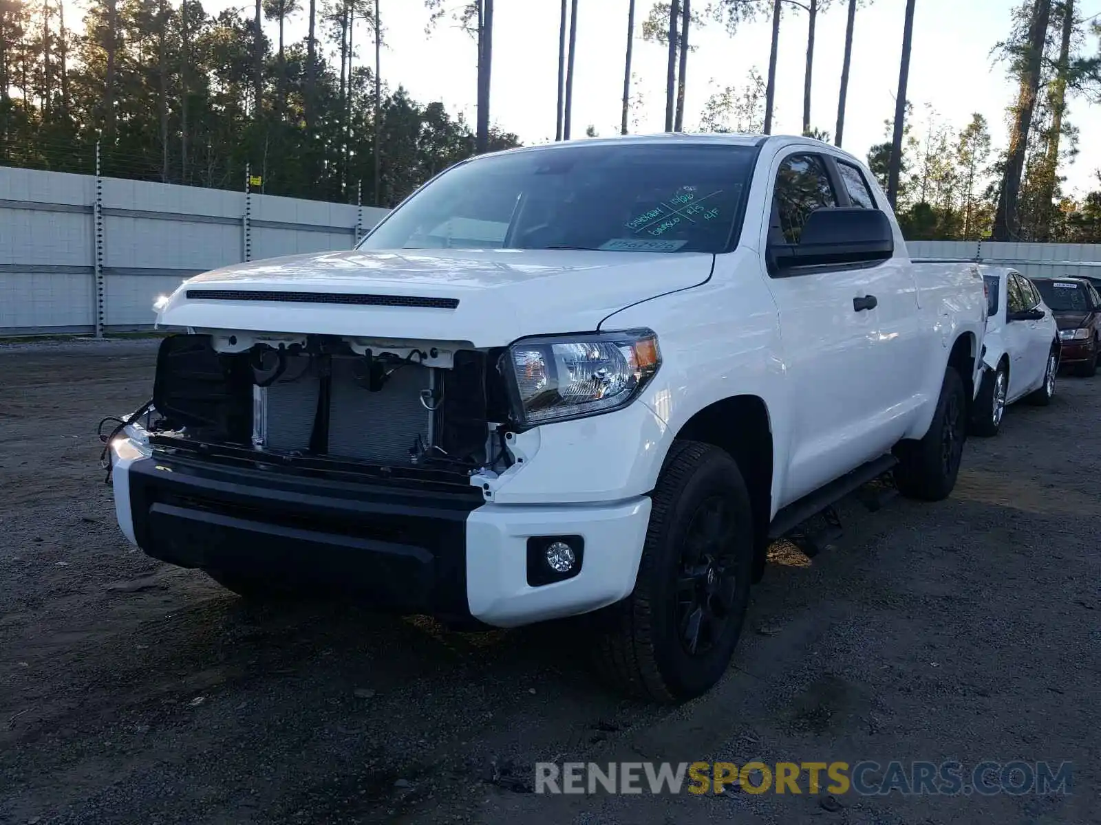 2 Photograph of a damaged car 5TFRY5F18LX269775 TOYOTA TUNDRA 2020