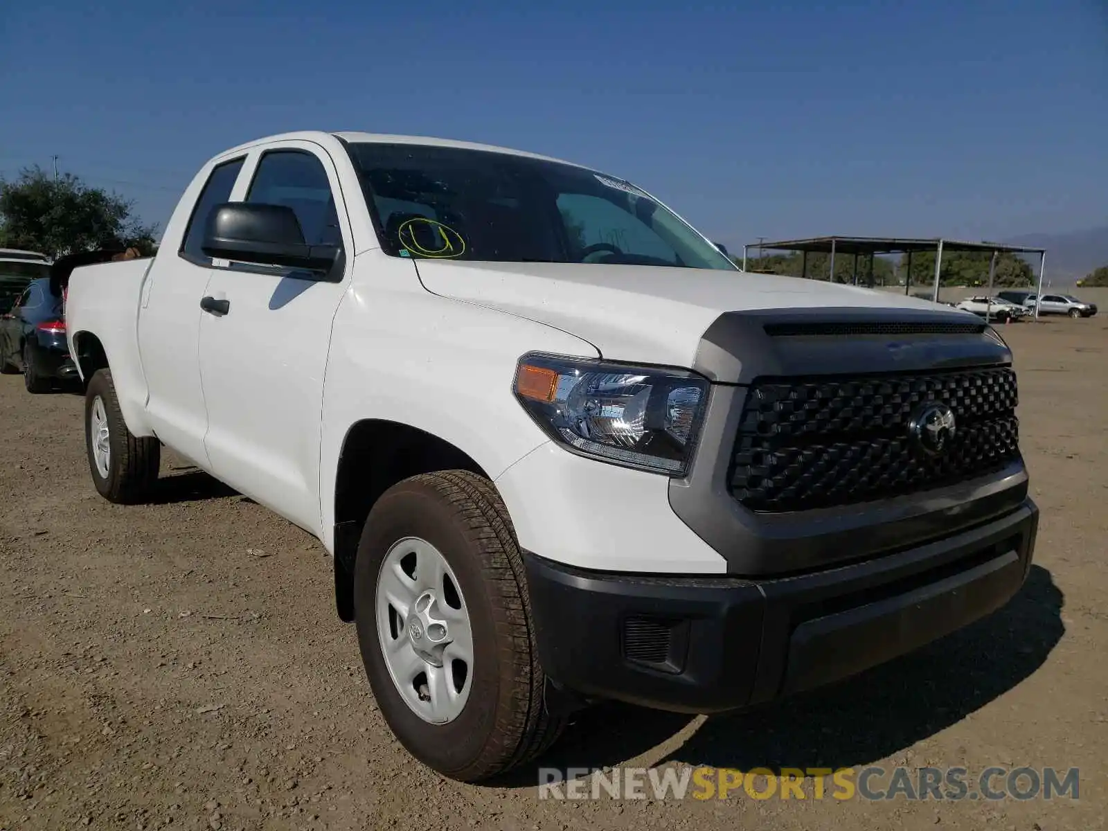 1 Photograph of a damaged car 5TFRY5F18LX271459 TOYOTA TUNDRA 2020