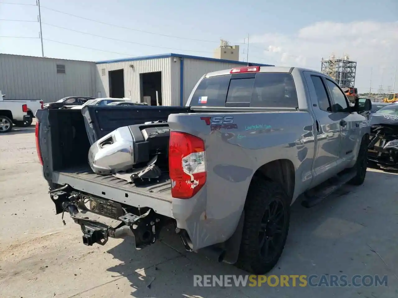 4 Photograph of a damaged car 5TFRY5F19LX268540 TOYOTA TUNDRA 2020