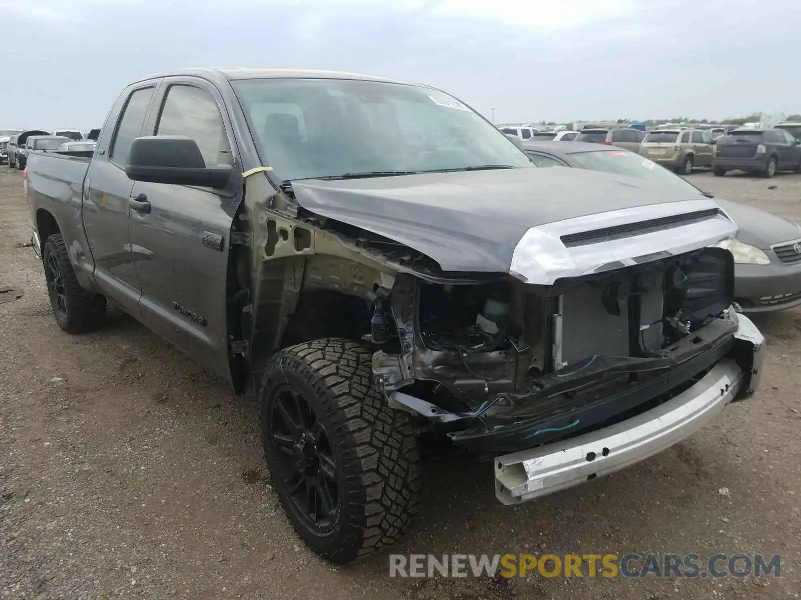 1 Photograph of a damaged car 5TFRY5F1XLX257000 TOYOTA TUNDRA 2020