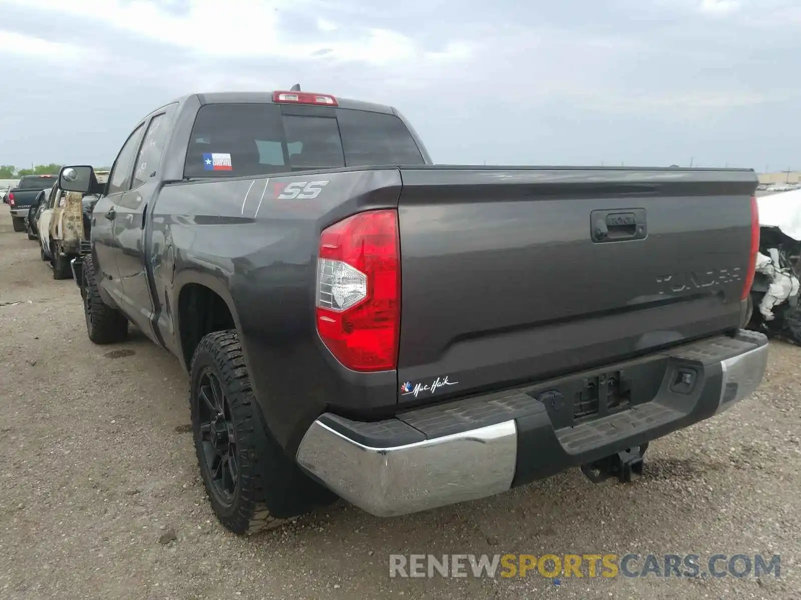 3 Photograph of a damaged car 5TFRY5F1XLX257000 TOYOTA TUNDRA 2020