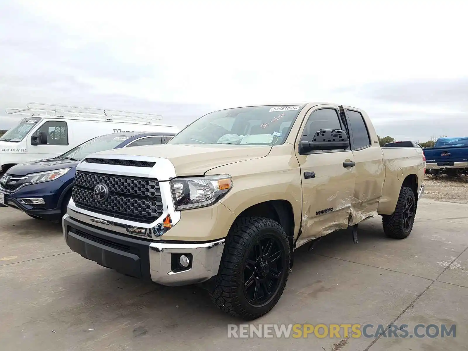 2 Photograph of a damaged car 5TFRY5F1XLX258079 TOYOTA TUNDRA 2020