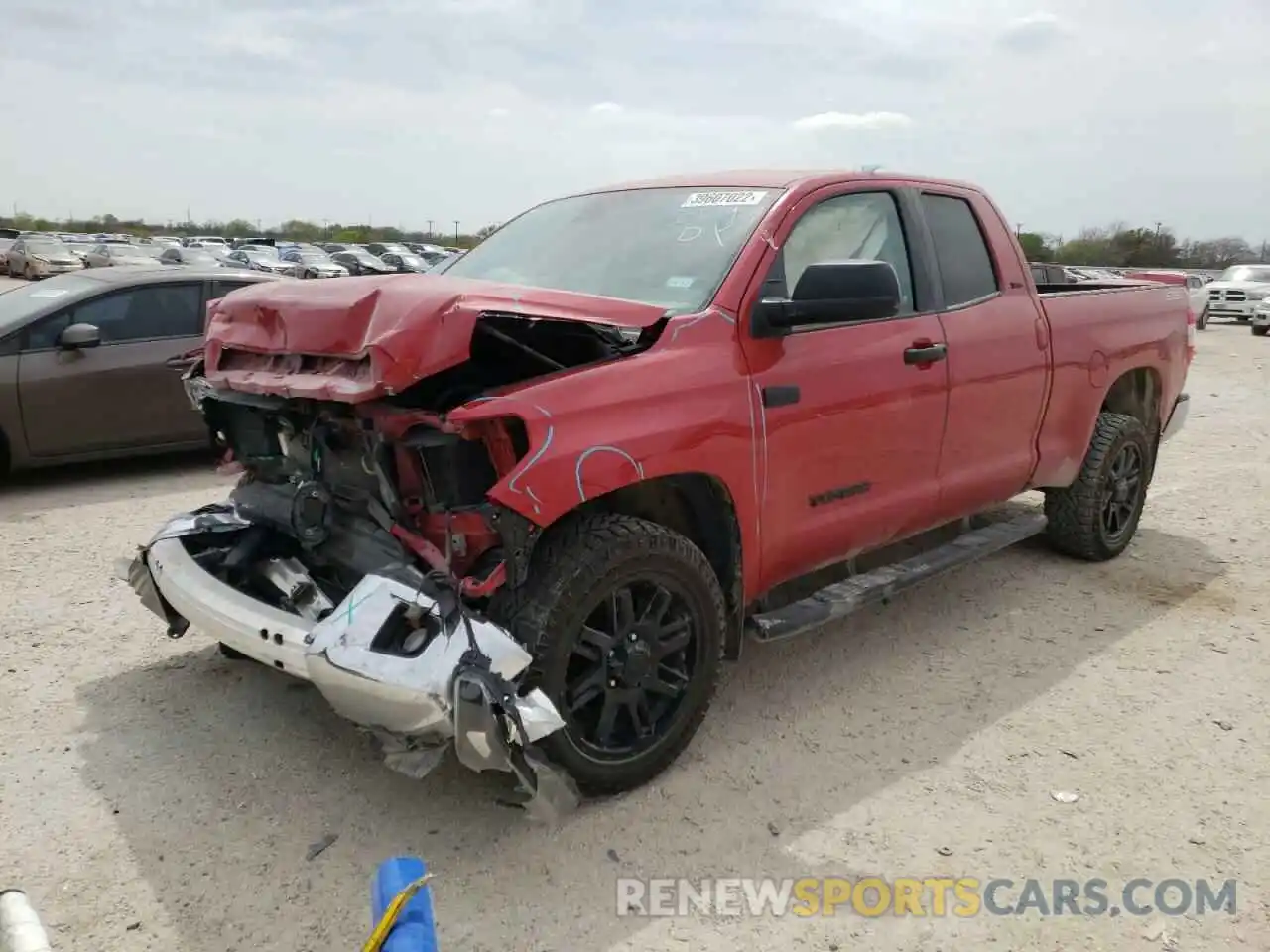 2 Photograph of a damaged car 5TFRY5F1XLX270829 TOYOTA TUNDRA 2020