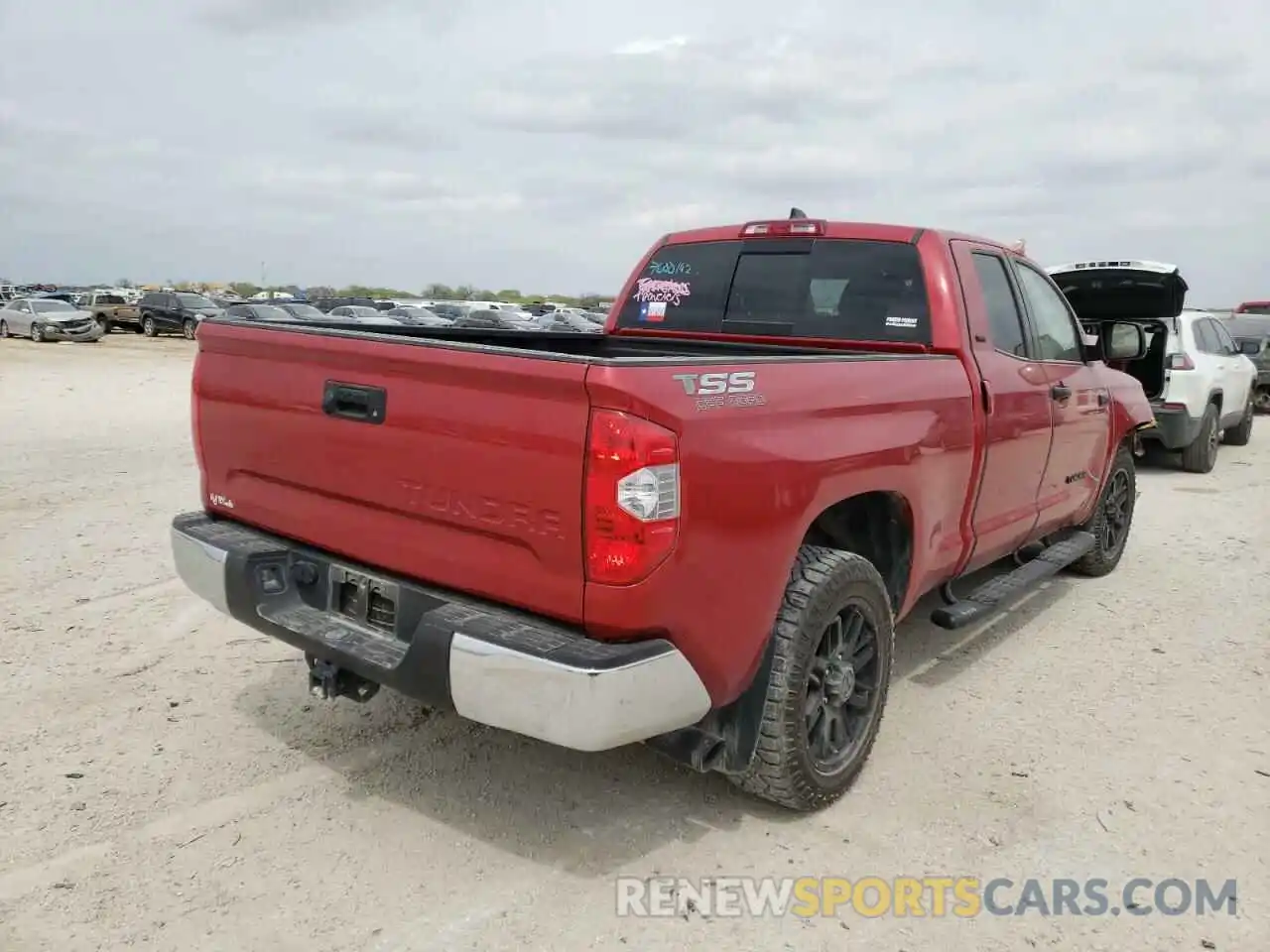 4 Photograph of a damaged car 5TFRY5F1XLX270829 TOYOTA TUNDRA 2020