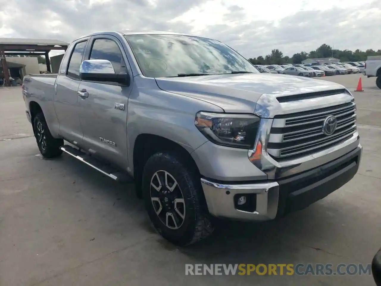 1 Photograph of a damaged car 5TFSY5F11LX260370 TOYOTA TUNDRA 2020