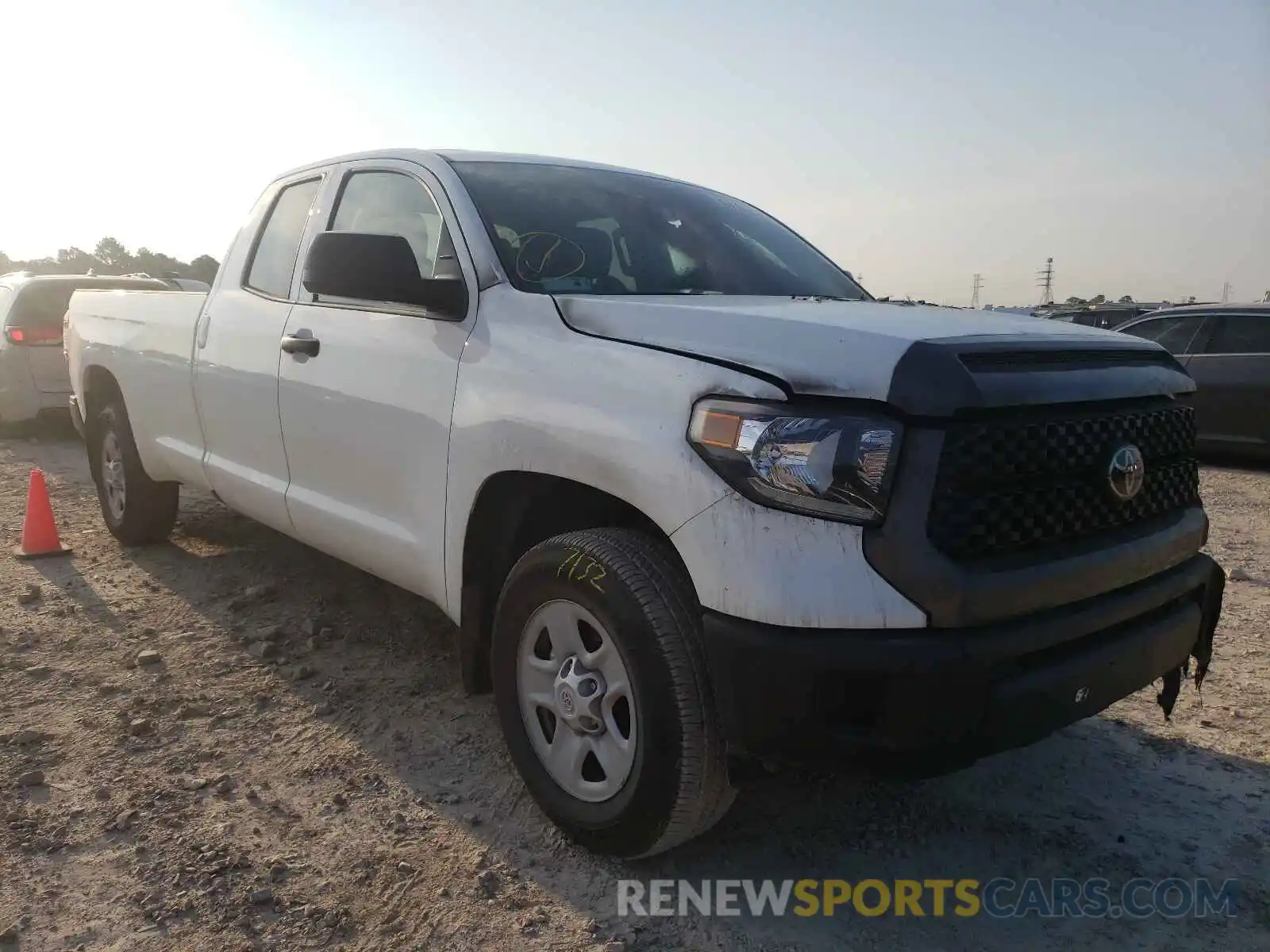 1 Photograph of a damaged car 5TFTY5F10LX011112 TOYOTA TUNDRA 2020