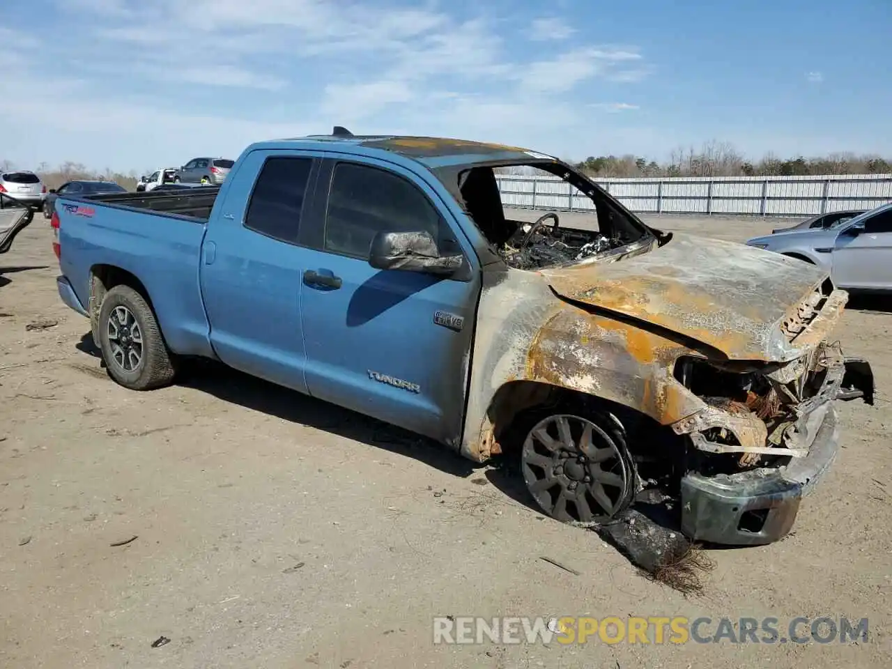 4 Photograph of a damaged car 5TFUY5F10LX884511 TOYOTA TUNDRA 2020