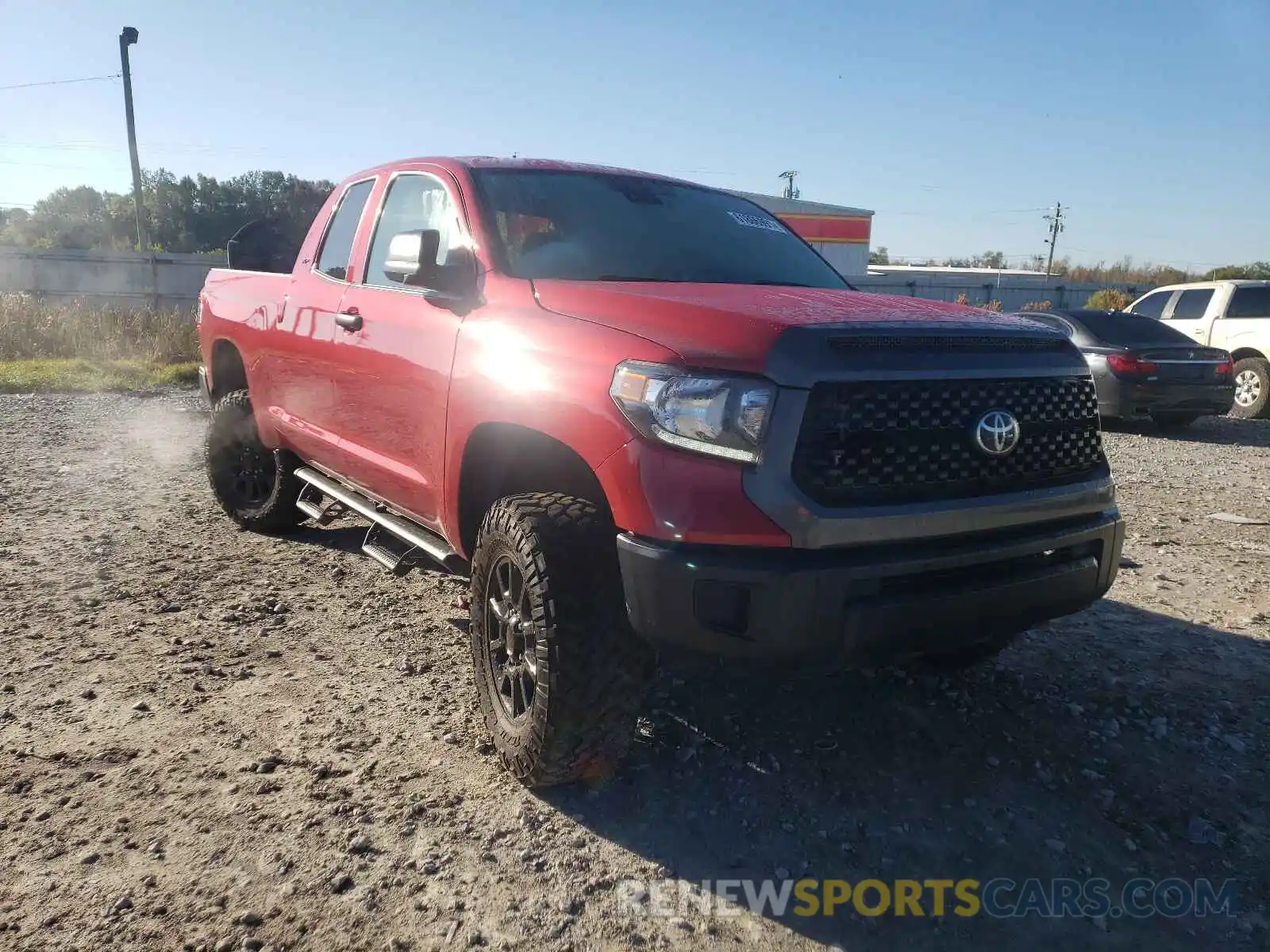 1 Photograph of a damaged car 5TFUY5F10LX894259 TOYOTA TUNDRA 2020