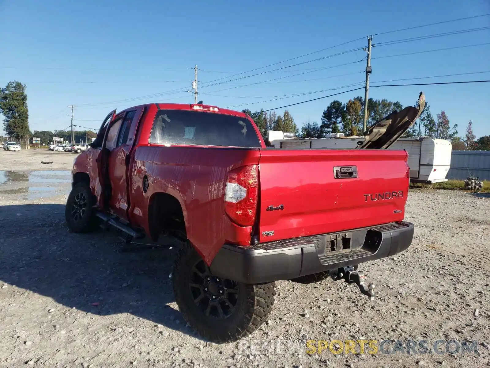 3 Фотография поврежденного автомобиля 5TFUY5F10LX894259 TOYOTA TUNDRA 2020